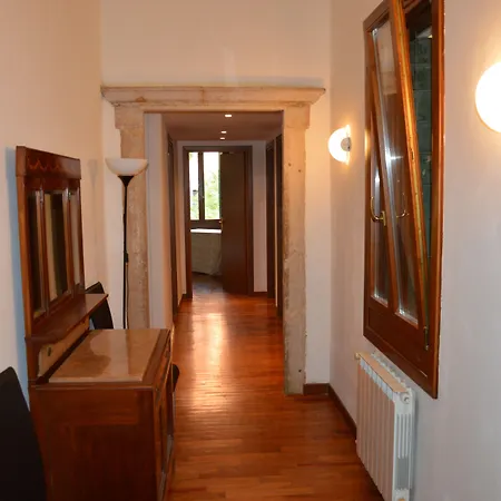 Dorso Duro Apartment-2